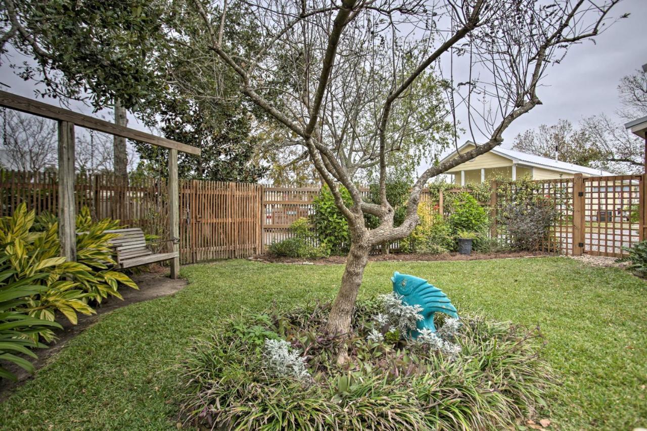Apartamento Old Town Getaway, Walk To Shopping, Dining, And Bay! Bay St. Louis Exterior foto