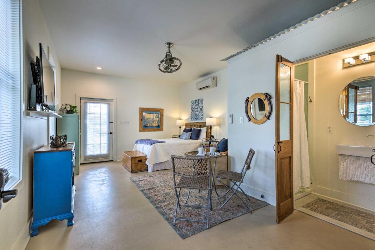 Apartamento Old Town Getaway, Walk To Shopping, Dining, And Bay! Bay St. Louis Exterior foto